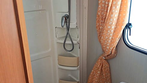 6-seater Ford Chausson (alcove) 2008