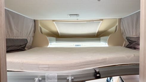 4p Chausson met queensbed en hefbed