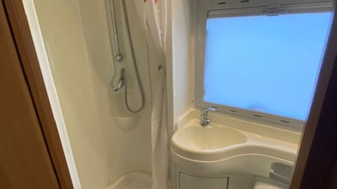 CAMPER FOR FAMILIES MAX 4 PEOPLE