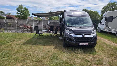 CliffDC – CliffDC - 2pers. Citroen Campervan from 2024