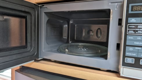 Bertha – 4 berth Bailey complete with secure dog pen