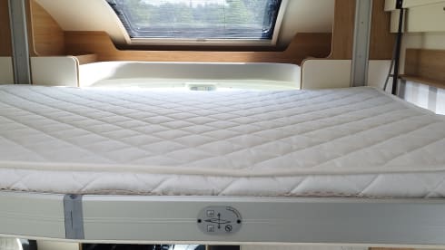 New and Luxurious 2023 Reg, Roller Team Autoroller 707 automatic Motorhome 