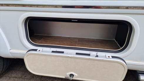 4-seater Knaus integrated from 2012