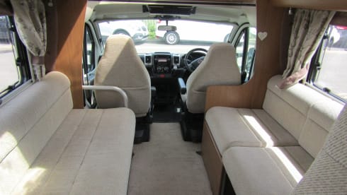 4 berth Autotrail comanchee luxury on wheels