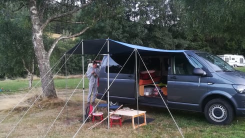 Cara – 2p Volkswagen campervan from 2017