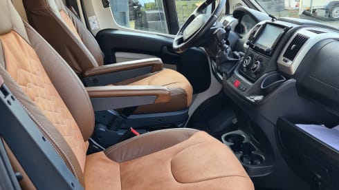Bürstner – 4p Bürstner semi-integrated from 2018