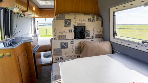 Beautiful bus camper from 2005