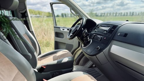 Vanessa – 4p Other campervan from 2024