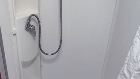 Fantastic, Family Sized Motorhome for Rent - 4 (6) berth
