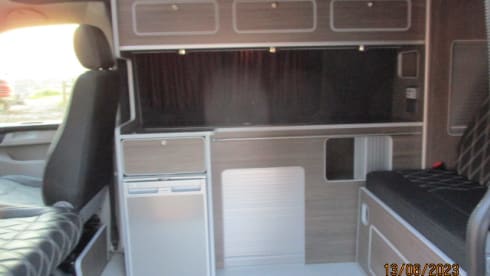 Pistol 2 – 4-Bett-Volkswagen-Campervan von 2016