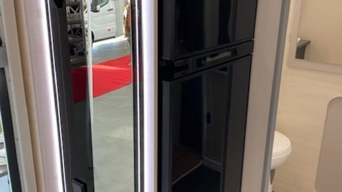 4p Challenger semi-integrated uit 2024