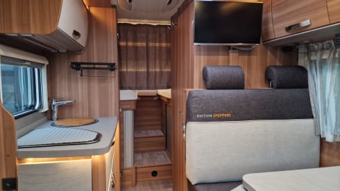 Pepper – 2p Weinsberg semi-integrated from 2018