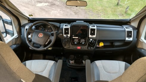 FreeLiving – AUTOMATIC with level system, extra long beds. ALSO WINTER