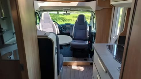 C34 – Knaus a 2 posti semi-integrato dal 2018