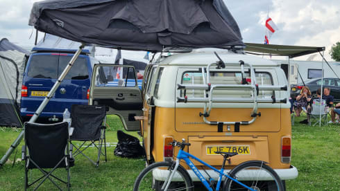 Daniel the Camper Van – Classic VW Bay Camper