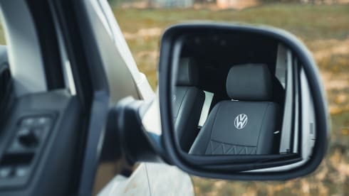 Bob – White & Blue Ormskirk