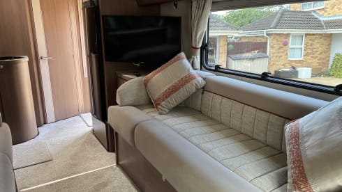 The Tardis – 2 berth Coachbuilt motorhome - Pets Welcome
