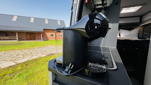 Twin Explorer SLB Luxe Fiat 140 AT9V 3,5T Automaat – 2p Adria Mobil bus uit 2024