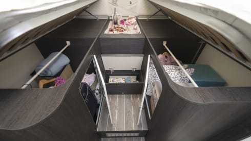 Roller 84 – ROLLER TEAM 284TL 5PERS. AUTOMATIQUE 2023 ENTIÈREMENT ÉQUIPÉE!