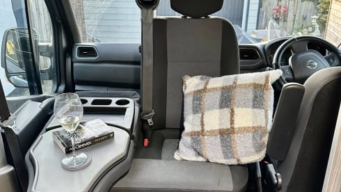 Shadow – Stylish 2 Berth Campervan 2022