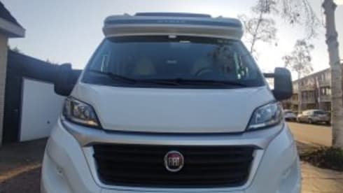 2p Hymer cl 588 semi-integrated from 2014