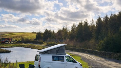 Campervan moderno di lusso personalizzato - Posti letto: 4