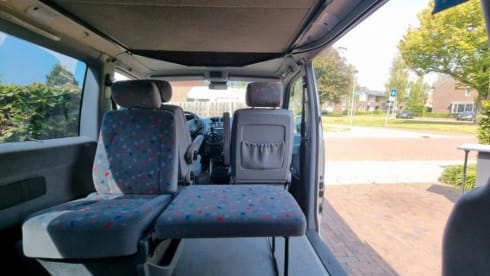 4p Mercedes-Benz bus uit 2000