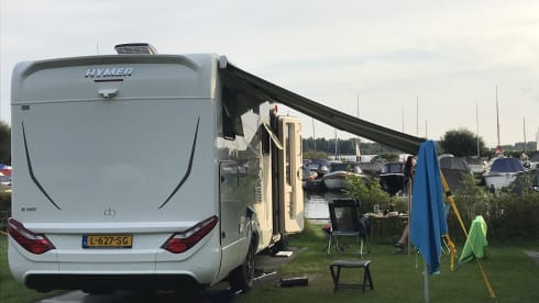Vrijheid op wielen – Powerful luxury Hymer Mercedes camper semi-integrated from 2019