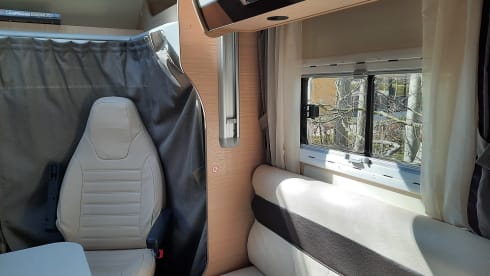 MC LOUIS 460 My home is where my camper is!