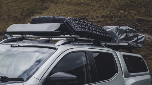 Ernest – 3 berth Nissan Navara 2017