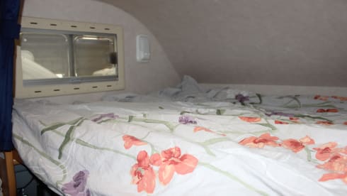 5 pers. camper, off grid, lots of space