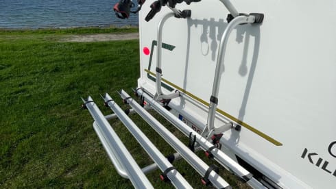 Queen L – Nieuwe Rimor camper voor 6