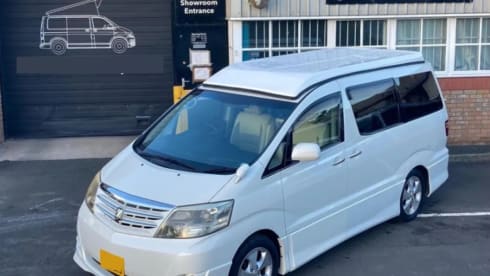 Luxuriöser Toyota Alphard Campervan