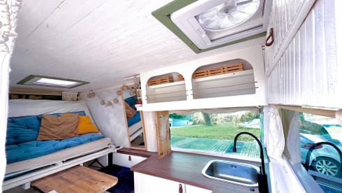 Luna, jouw compacte huis op wielen vol vrijheid! – 2p Volkswagen bus from 2013