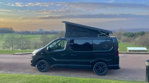 Lewis – 4 berth Renault campervan from 2018