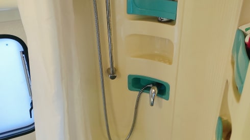 Gianni  – Camper Fiat ducato Mc Louis Overcab