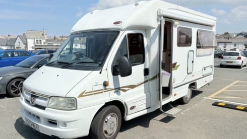 StarSpirit  – 2 berth Peugeot semi-integrated from 2003
