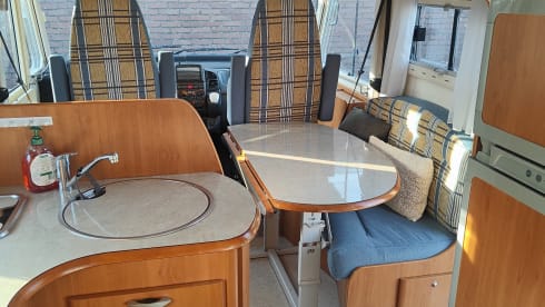 Pino – B Driving license Hymer Automatic 6p - On holiday with Pino 