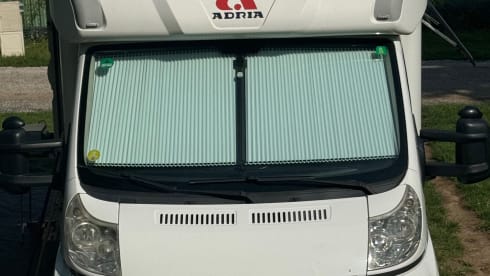 5 persoons  ADRIA Mobil Matrix M 650 SF     