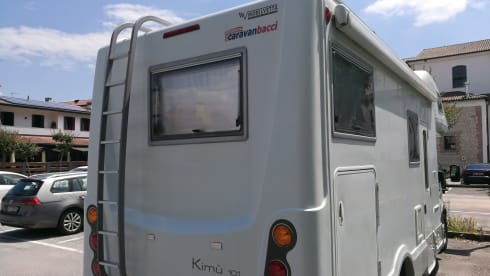 Mobile overcab