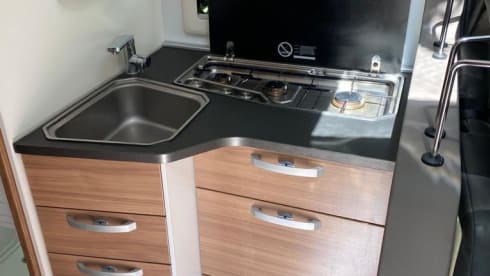 den bult – !Only for driver's license C! - New luxury camper Adria Axess XL S670SL