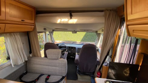 Camper2Go – 5p Hymer Integral from 1997, possibly with bicycles