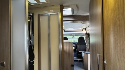 4p Challenger semi-integrated from 2013