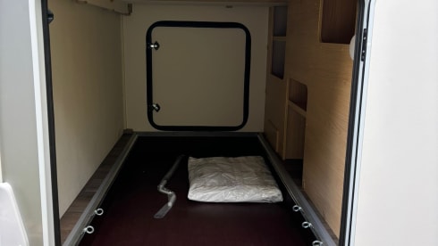Sunlight T680 Adventure Edition - 4 berth semi-integrated Motorhome (2025)