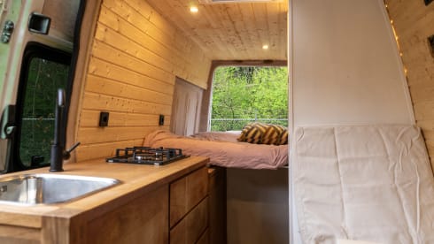 Ivana – 3p Mercedes-Benz bus uit 2017