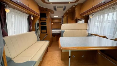 4p Dethleffs semi-integrated from 2006