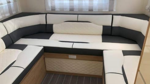 6 berth Roller Team autoroller 2024