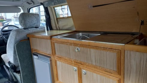 4 berth Volkswagen campervan from 1998