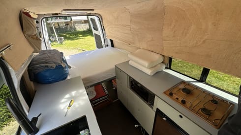 2p Ford bus from 2012