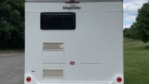Elvis  – 2012 4 berth Elddis Majestic 100